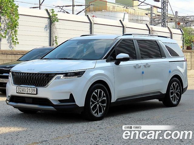 Kia Carnival Gasoline 9-Seater Prestige — пробег 142 000 км — фото 2 из 5