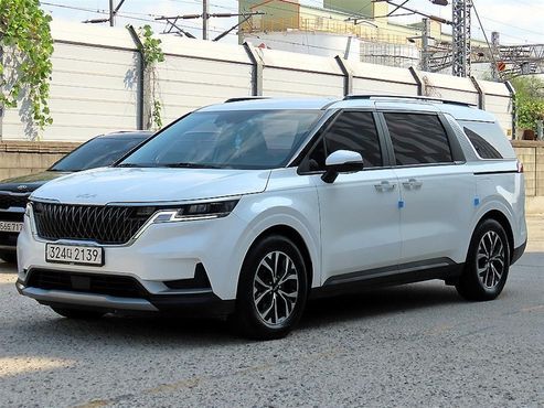 Kia Carnival Gasoline 9-Seater Prestige — пробег 142 000 км — фото 2 из 5