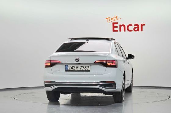 Volkswagen Jetta 1.5 TSI Prestige — пробег 168 429 км — фото 4 из 5