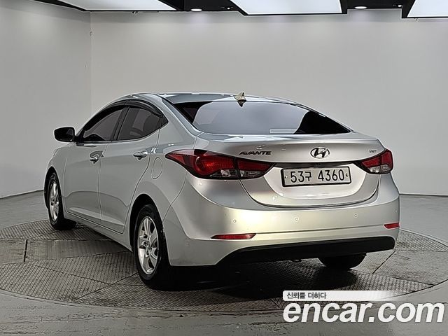 Hyundai AVANTE 1.6 VGT Smart Standard — пробег 197 000 км — фото 2 из 5