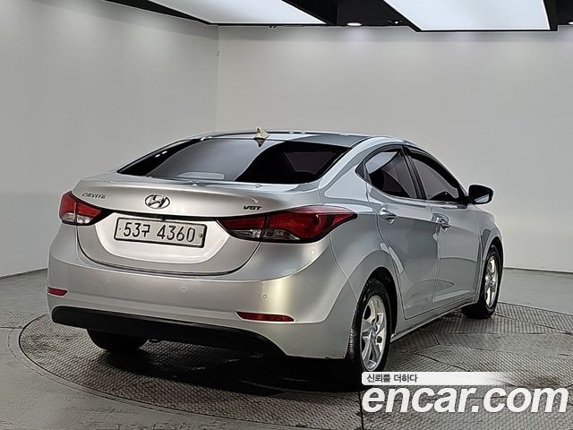 Hyundai AVANTE 1.6 VGT Smart Standard — пробег 197 000 км — фото 3 из 5