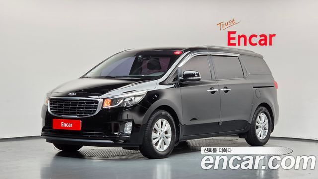 Kia Carnival 11-seater Luxury — пробег 187 130 км — фото 1 из 5