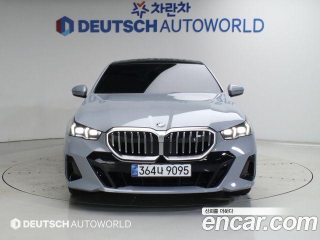 BMW 5-Series 520i M Sport — пробег 11 298 км — фото 3 из 5