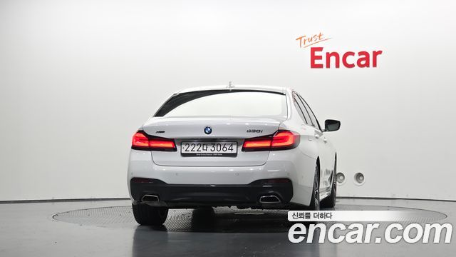 BMW 5-Series 530i xDrive M Sport Package — пробег 21 338 км — фото 4 из 5