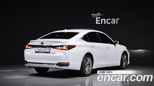 Lexus ES из Кореи Encar
