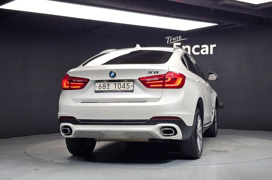 BMW X6 xDrive 30d — пробег 121 144 км — фото 4 из 5