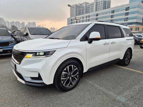 Kia Carnival Diesel 11-Seater Prestige — пробег 47 690 км — фото 3 из 5
