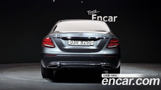 Mercedes-Benz E-Class из Кореи Encar