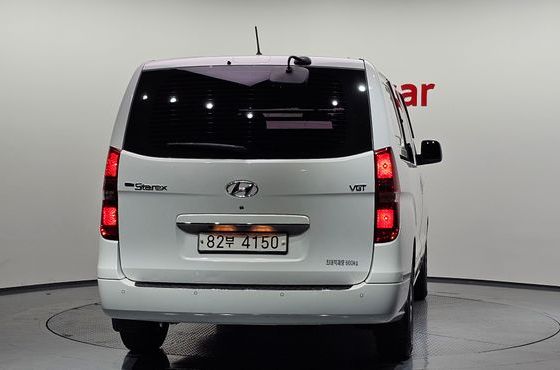 Hyundai Starex Van 5-Seater Smart — пробег 48 242 км — фото 4 из 5