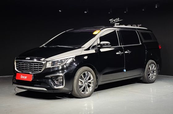 Kia Carnival 9-Seater Noblesse — пробег 94 063 км — фото 1 из 5