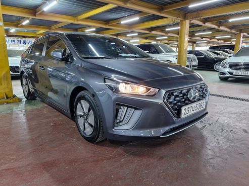Hyundai Ioniq 1.6 HEV I — пробег 33 272 км — фото 3 из 5
