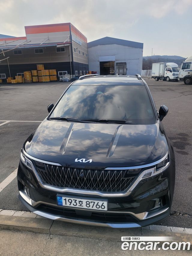 Kia Carnival 9-Seater Noblesse — пробег 70 000 км — фото 1 из 5