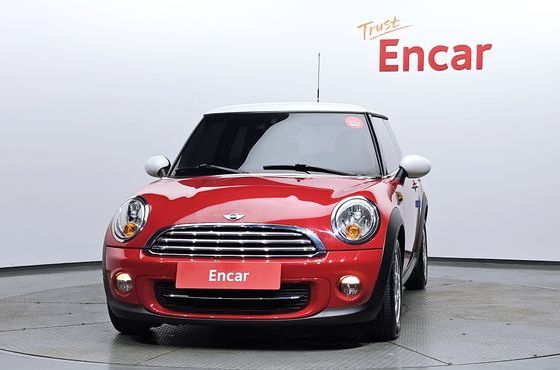 Mini Cooper SE — пробег 56 080 км — фото 1 из 5