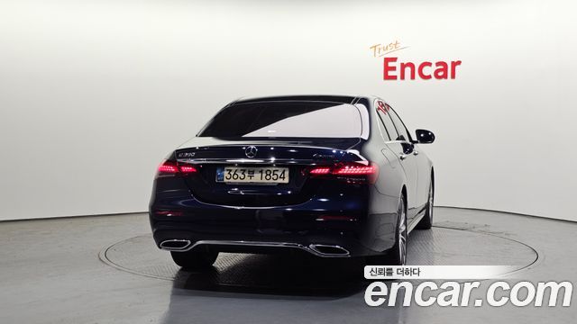 Mercedes-Benz E-Class E350 4MATIC AMG Line Edition — пробег 59 554 км — фото 4 из 5