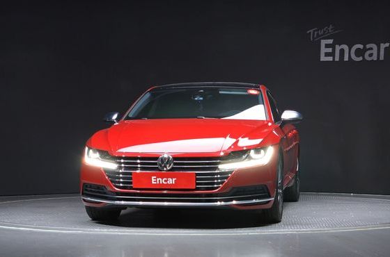 Volkswagen Arteon 2.0 TDI Premium — пробег 64 773 км — фото 3 из 5