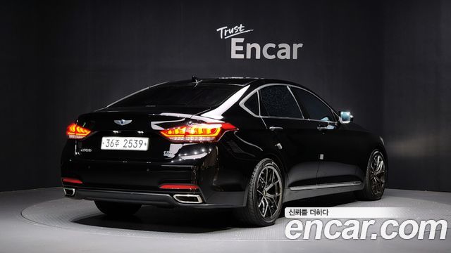 Hyundai Genesis из Кореи Encar