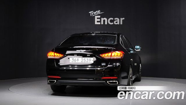 Hyundai Genesis из Кореи Encar