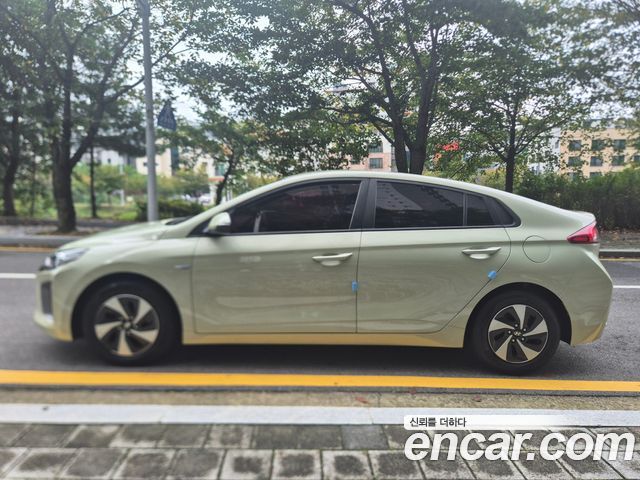 Hyundai Ioniq I — пробег 150 011 км — фото 3 из 5