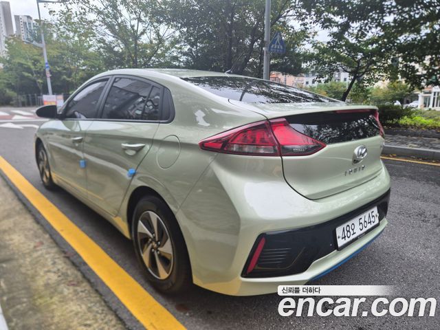 Hyundai Ioniq I — пробег 150 011 км — фото 4 из 5