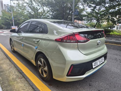 Hyundai Ioniq I — пробег 150 011 км — фото 4 из 5