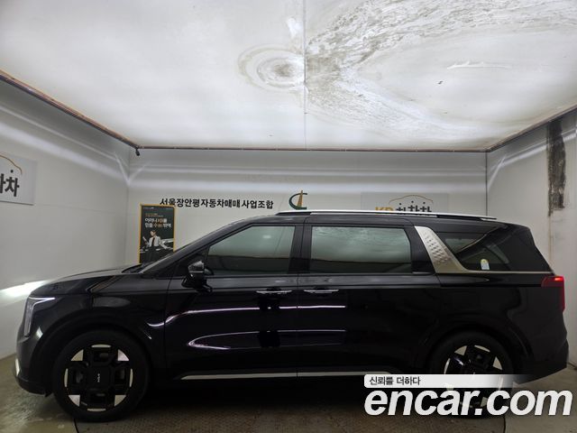 Kia Carnival 9-Seater Noblesse — пробег 35 000 км — фото 2 из 5