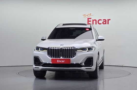BMW X7 xDrive 40i Design Pure Excellence 7-Seater — пробег 106 473 км — фото 3 из 5
