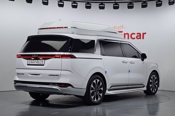 Kia Carnival Diesel 9-Seater Hi-Limousine Signature — пробег 84 801 км — фото 2 из 5