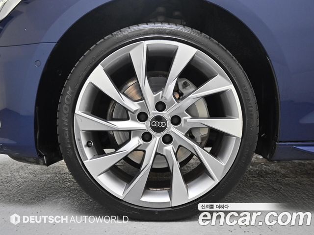 Audi A4 из Кореи Encar