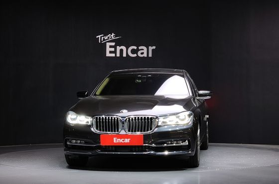 BMW 7-Series 750Li xDrive — пробег 92 319 км — фото 3 из 5