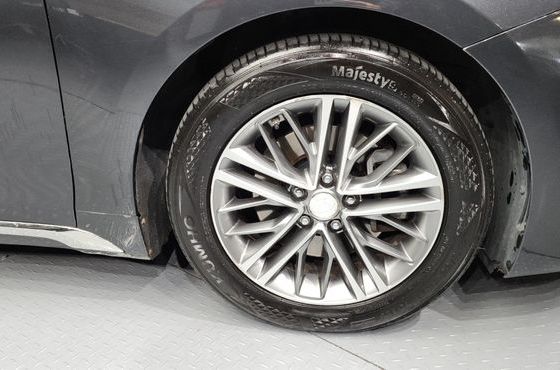 Hyundai Grandeur 2.2 Diesel Premium — пробег 183 574 км — фото 5 из 5