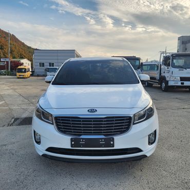 Kia Carnival 6-seater Wheelchair lift — пробег 245 165 км — фото 3 из 5