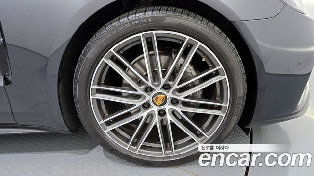 Porsche Panamera 2.9 AWD — пробег 60 242 км — фото 5 из 5