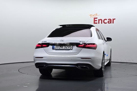 Mercedes-Benz E-Class E350 4MATIC AMG Line — пробег 59 388 км — фото 4 из 5