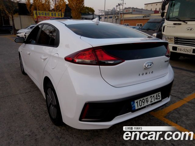Hyundai Ioniq из Кореи Encar