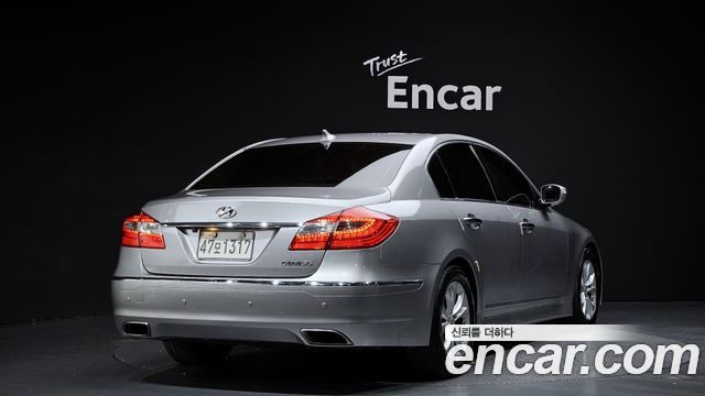 Hyundai Genesis из Кореи Encar