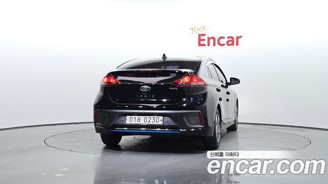 Hyundai Ioniq из Кореи Encar