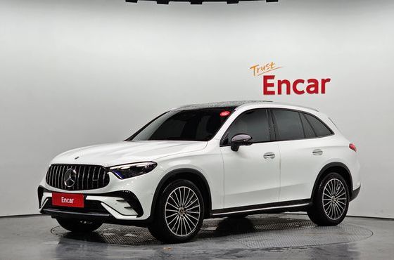 Mercedes-Benz GLC-Class GLC300 4MATIC AMG Line — пробег 5 869 км — фото 1 из 5