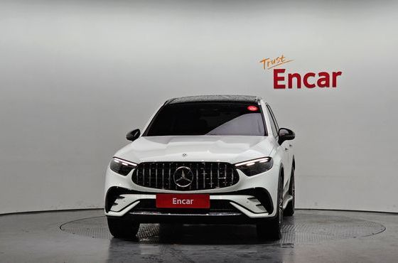 Mercedes-Benz GLC-Class GLC300 4MATIC AMG Line — пробег 5 869 км — фото 3 из 5