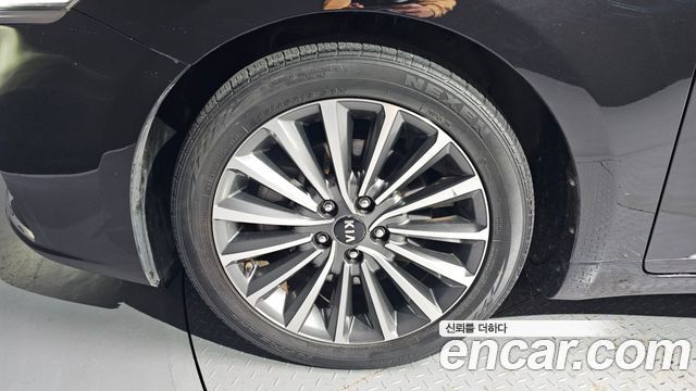 Kia K7 из Кореи Encar