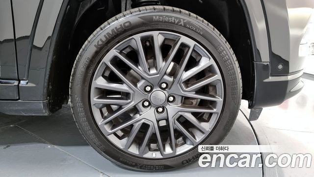 Jeep Compass из Кореи Encar