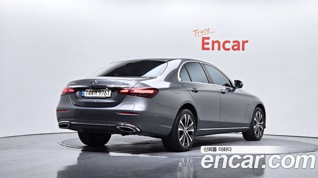 Mercedes-Benz E-Class E300e 4MATIC Exclusive — пробег 57 230 км — фото 2 из 5
