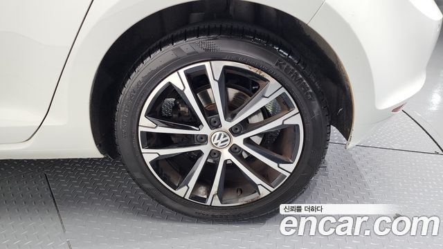 Volkswagen Golf из Кореи Encar