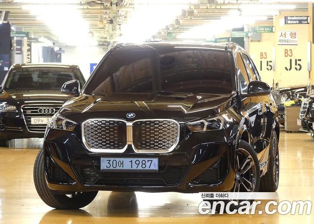 BMW iX1 из Кореи Encar