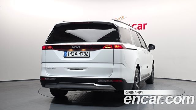 Kia Carnival 9-Seater Signature — пробег 49 615 км — фото 4 из 5