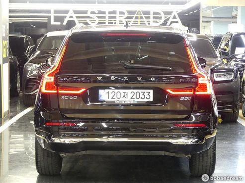 Volvo XC60 B5 Ultimate Bright — пробег 48 636 км — фото 2 из 5