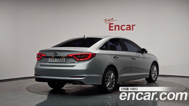 Hyundai Sonata 2.0 Smart — пробег 102 408 км — фото 2 из 5