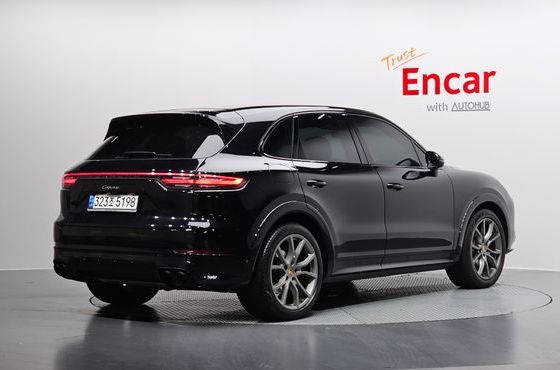 Porsche Cayenne 3.0 — пробег 29 692 км — фото 2 из 5