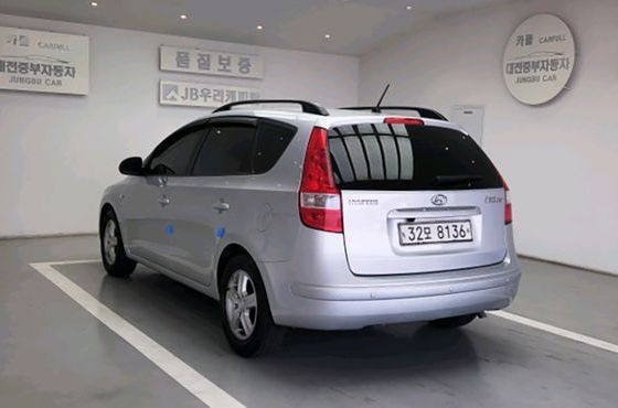 Hyundai i30 1.6 VVT Deluxe — пробег 101 000 км — фото 4 из 5