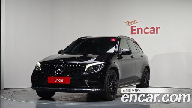 Mercedes-Benz GLC-Class GLC300 4MATIC AMG Line — пробег 76 472 км — фото 1 из 5
