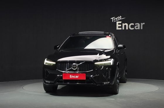 Volvo XC60 B6 R-Design — пробег 33 635 км — фото 3 из 5
